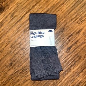 gray leggings